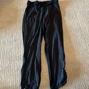 Lululemon adjustable scuba joggers